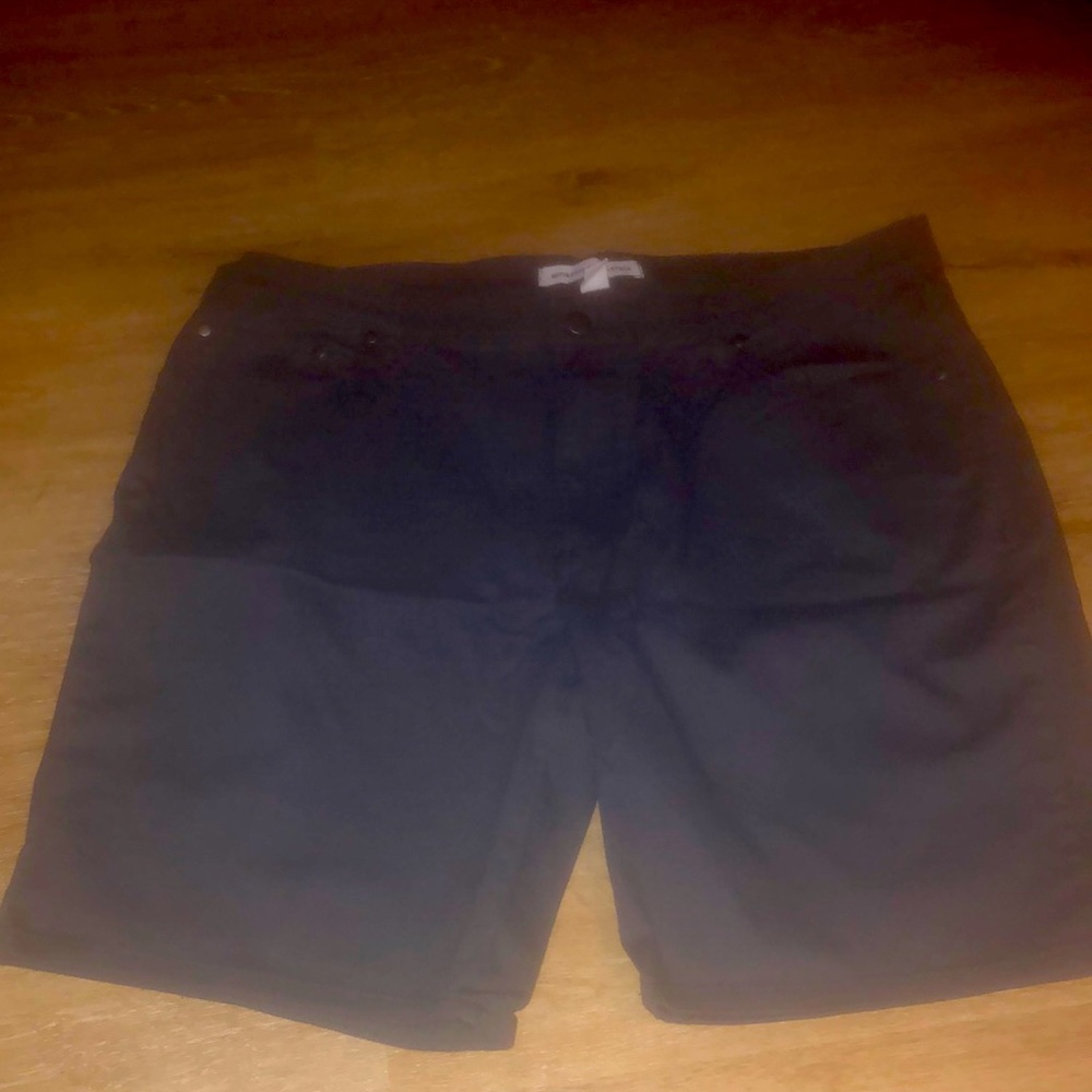 Brand new never worn size 38 dark grey essentials shorts
